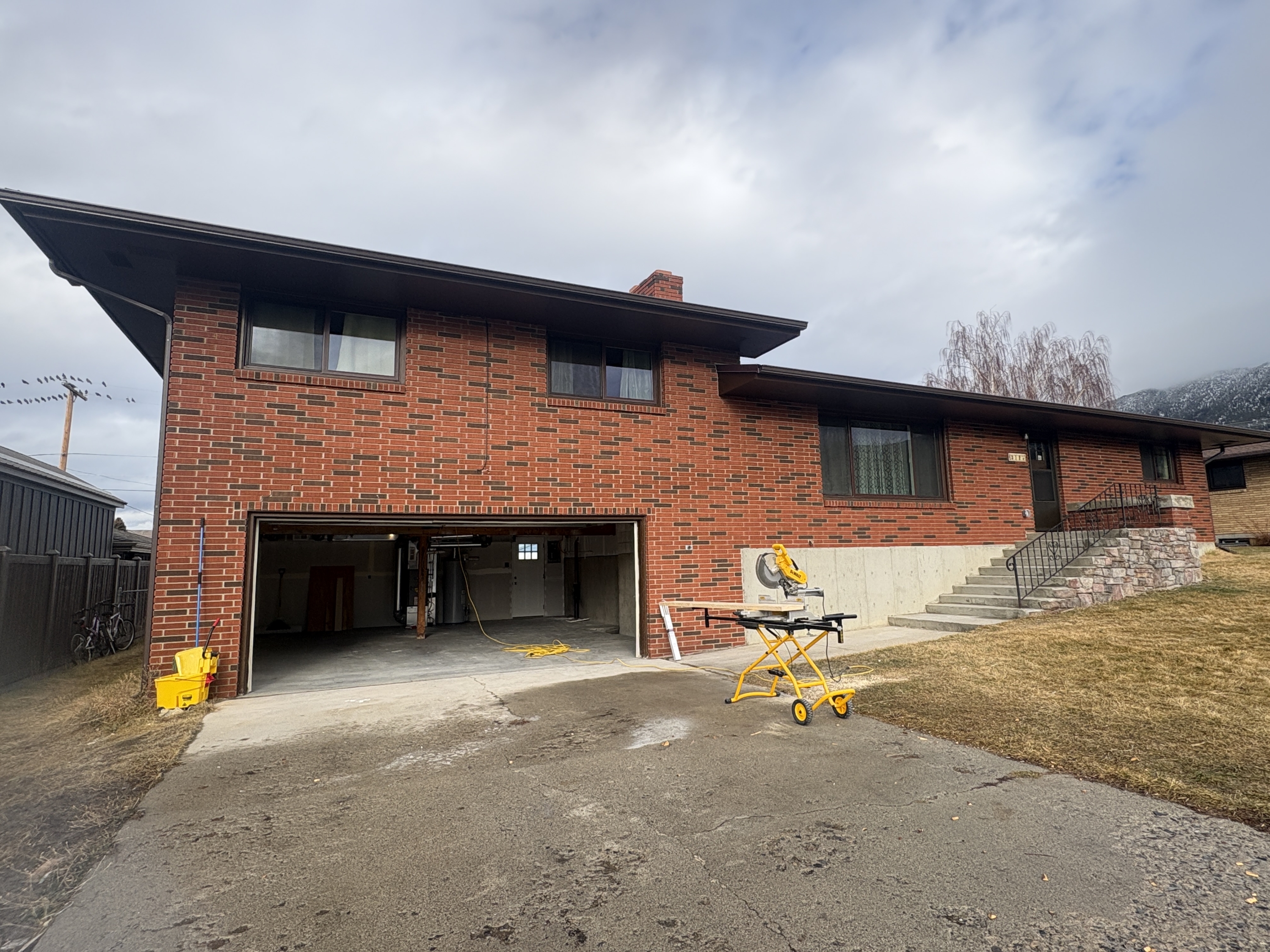 3125 Kossuth Street - 1